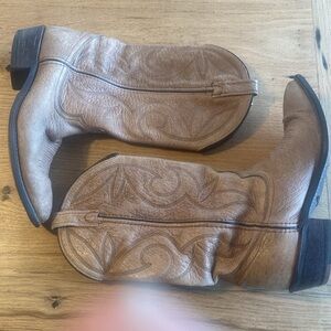 Dingo Brown Heeled Boots
